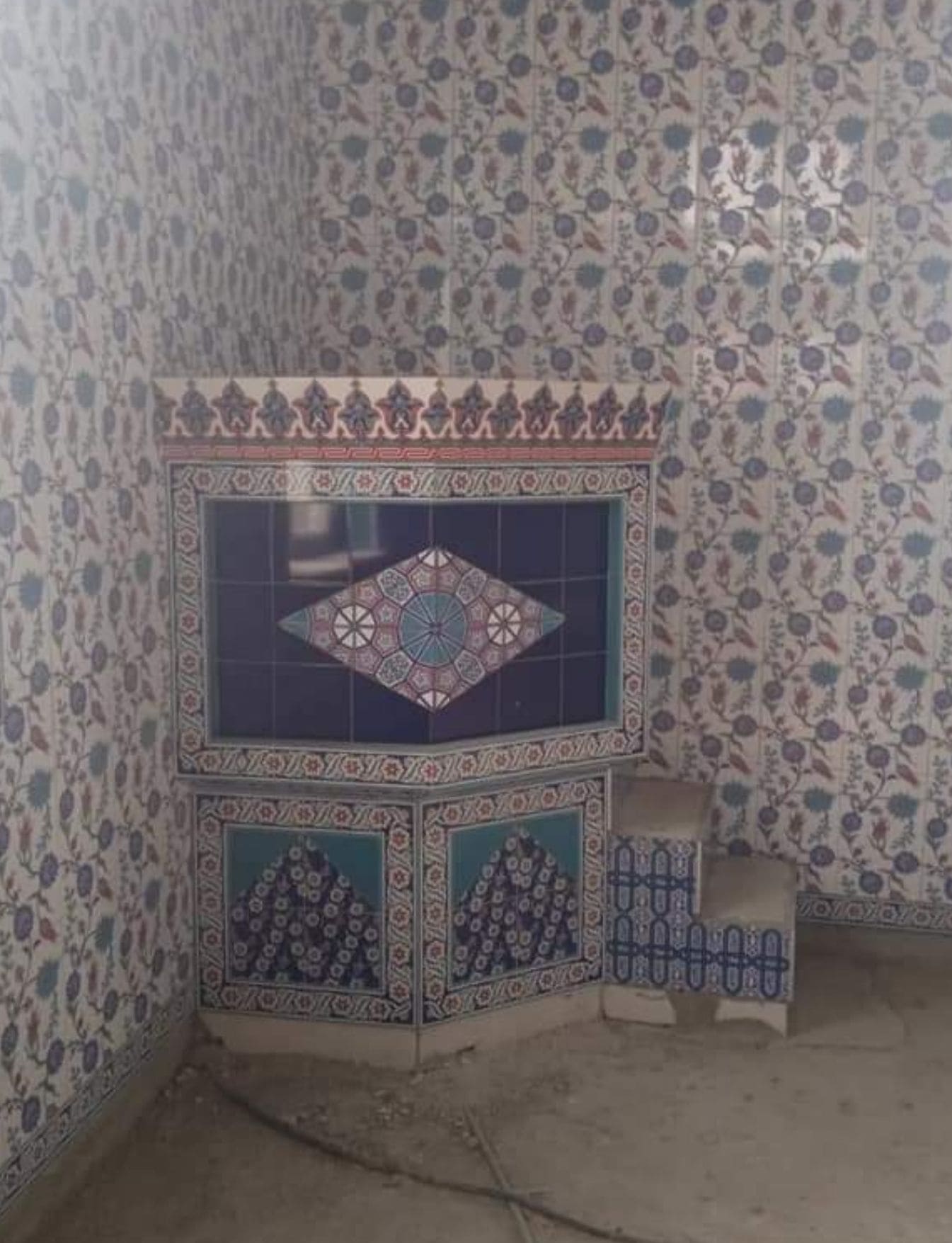 Çini Kürsü - 22ü, Cami Vaaz Kürsü Modelleri, Kütahya Cami Çinileri,