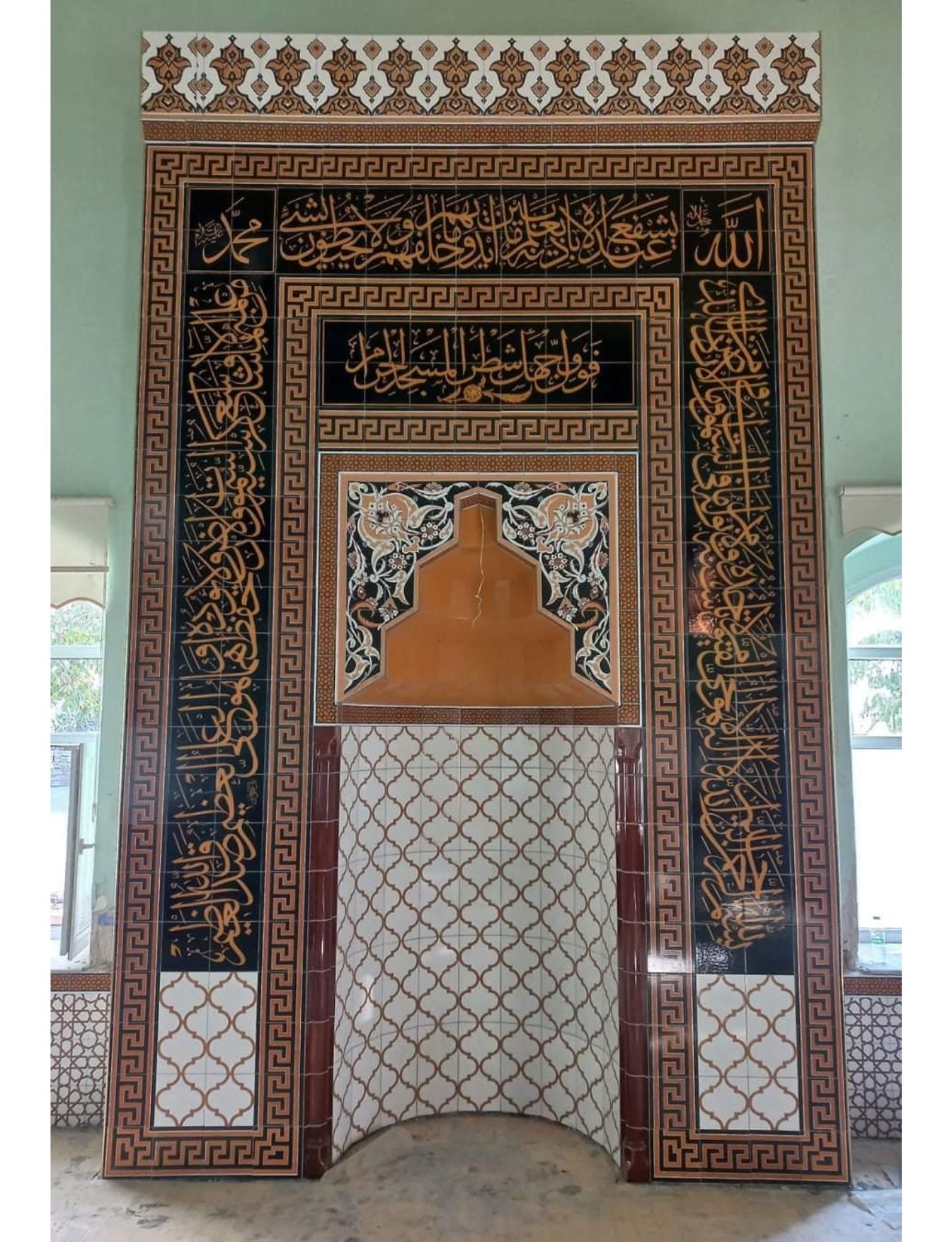 Cami Mihrapları - 021, Mihrap Çinisi Ahşap Renk, Kütahya Cami Çinileri