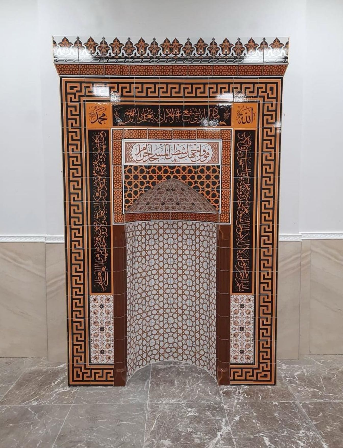 Cami Mihrapları - 027, Mescit Mihrap Çini Desen Ahşap, Kütahya Cami Çinileri