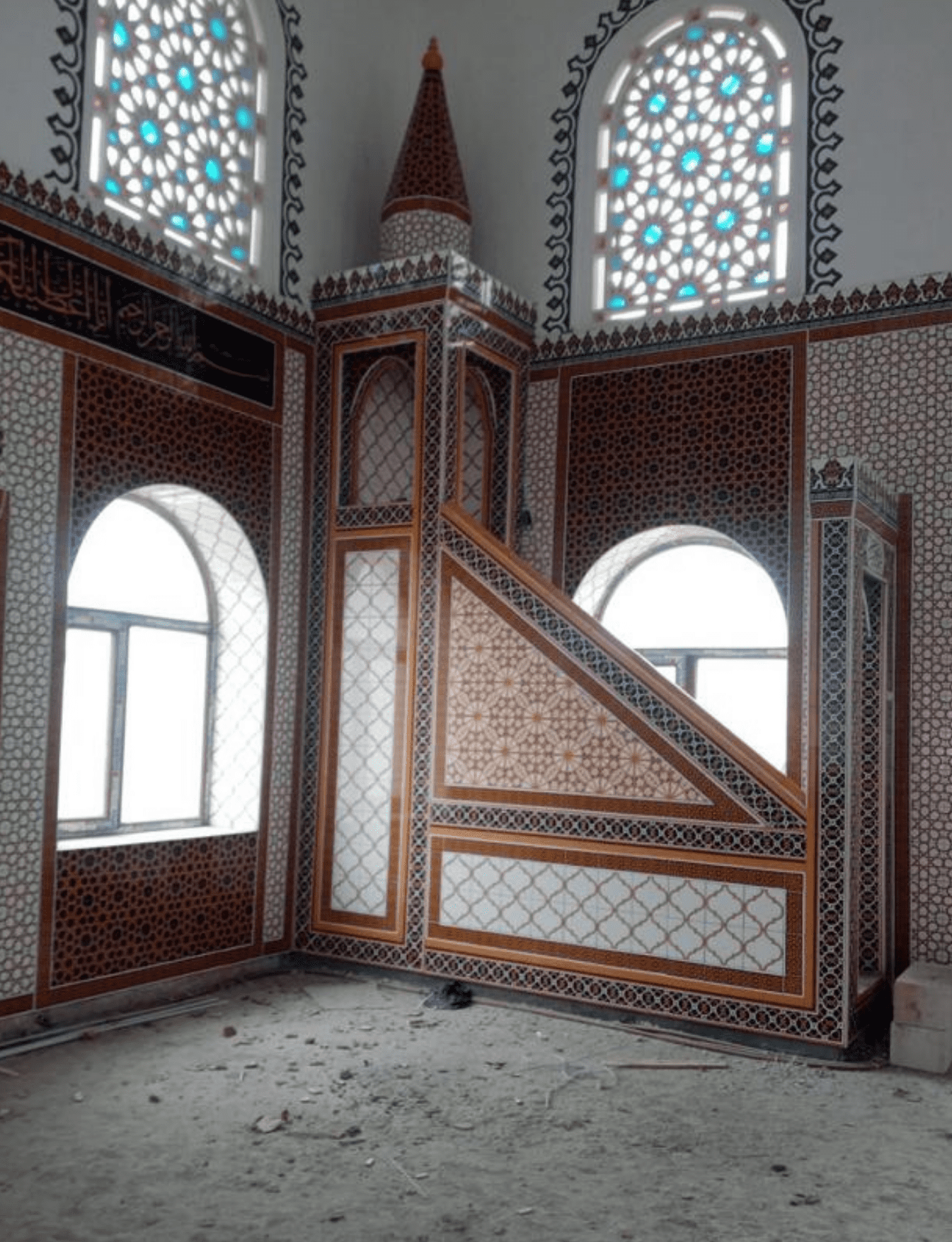 Cami Minberleri - 12, Cami Ahşap Minber Çinili Minber 340x450, Kütahya Cami Çinileri
