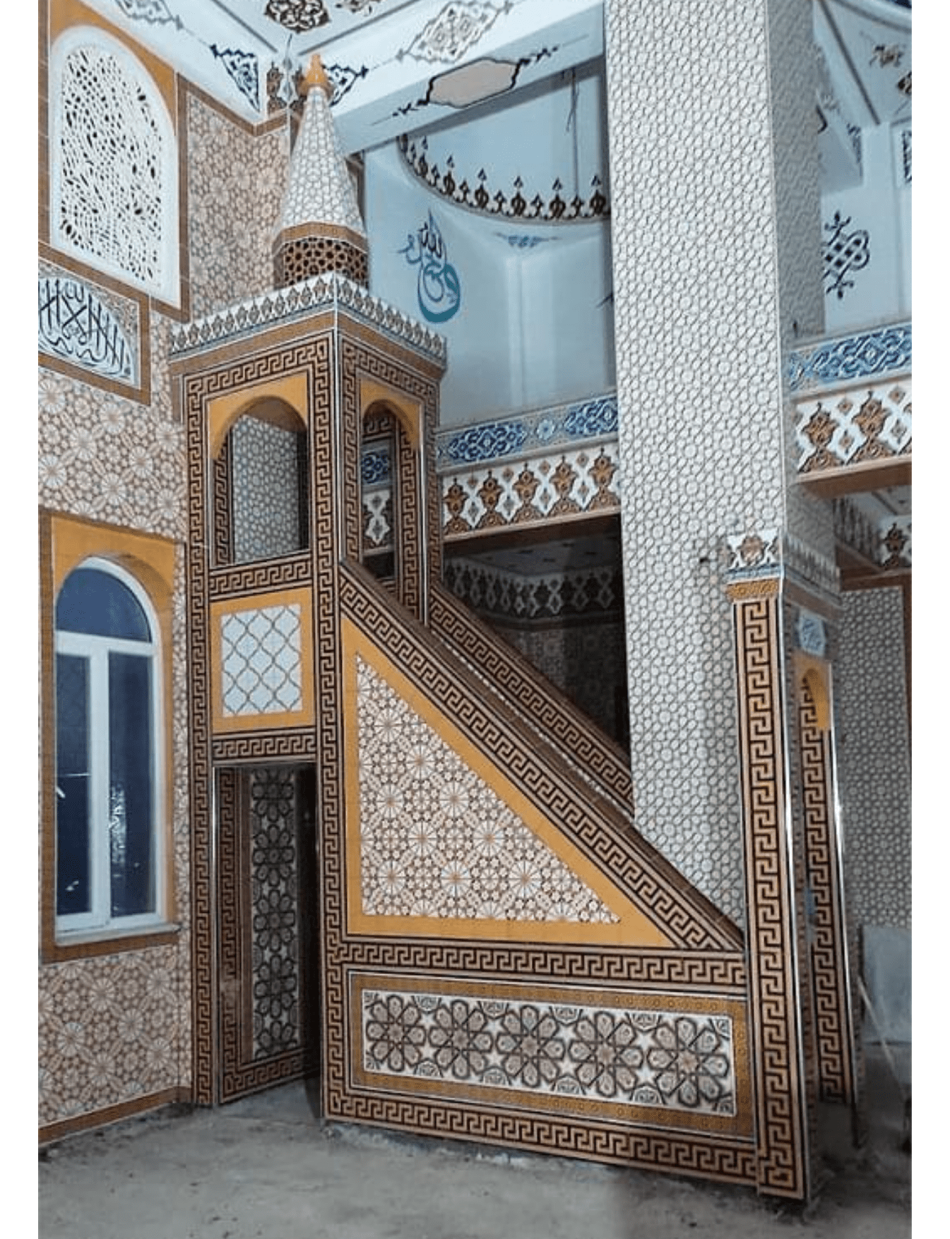 Cami Minberleri - 13, Minber Kütahya Çini Desenli, Kütahya Cami Çinileri