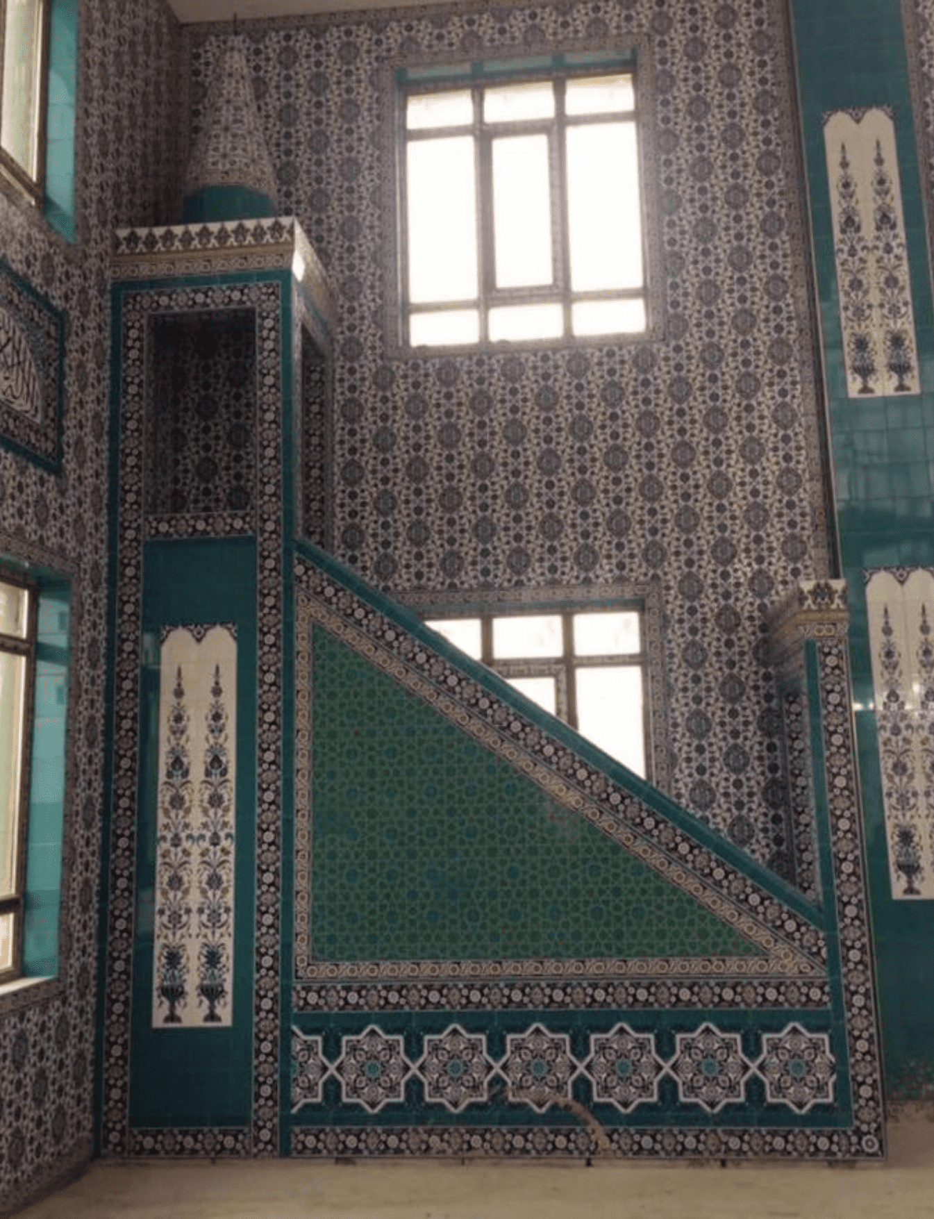 Cami Minberleri - 40, Cami Çini Minber Görselleri, Kütahya Cami Çinileri