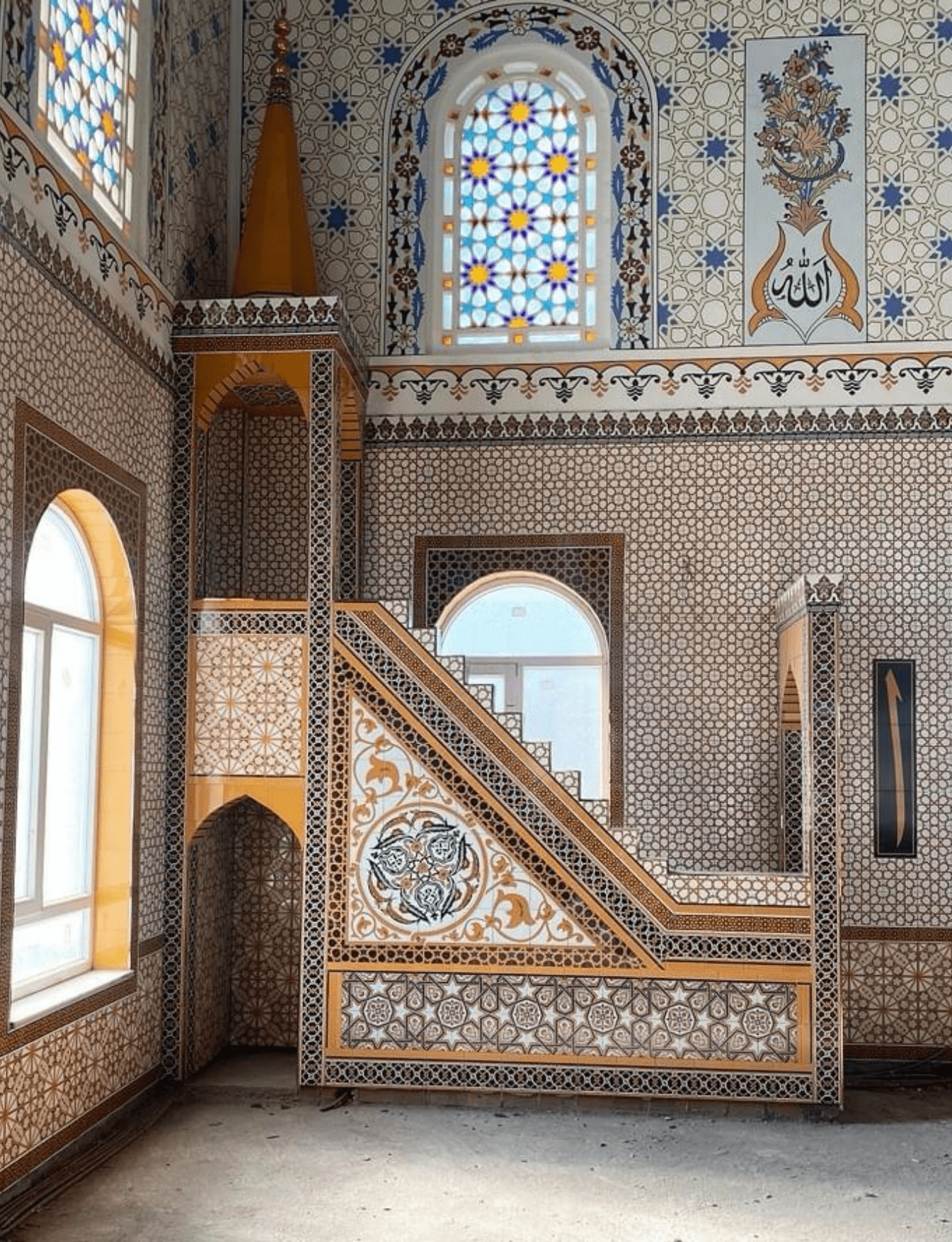 Cami Minberleri - 08, Cami Minberi Osmanlı Modeli, Kütahya Cami Çinileri