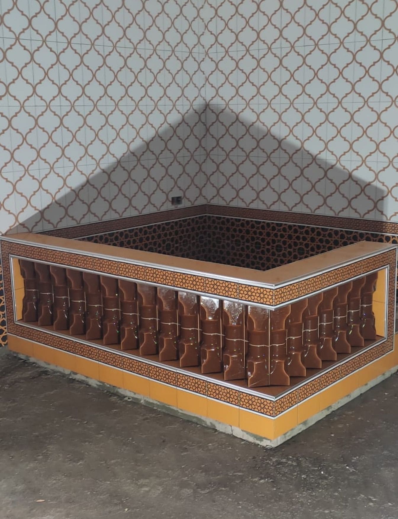 Çini Müezzinlik - 01, Müezzinlik, Ahşap Desenli Müezzinlik, Kütahya Cami Çinileri,